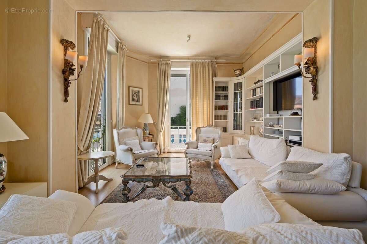 Maison 170 m² à Roquebrune-Cap-Martin  - photo 5