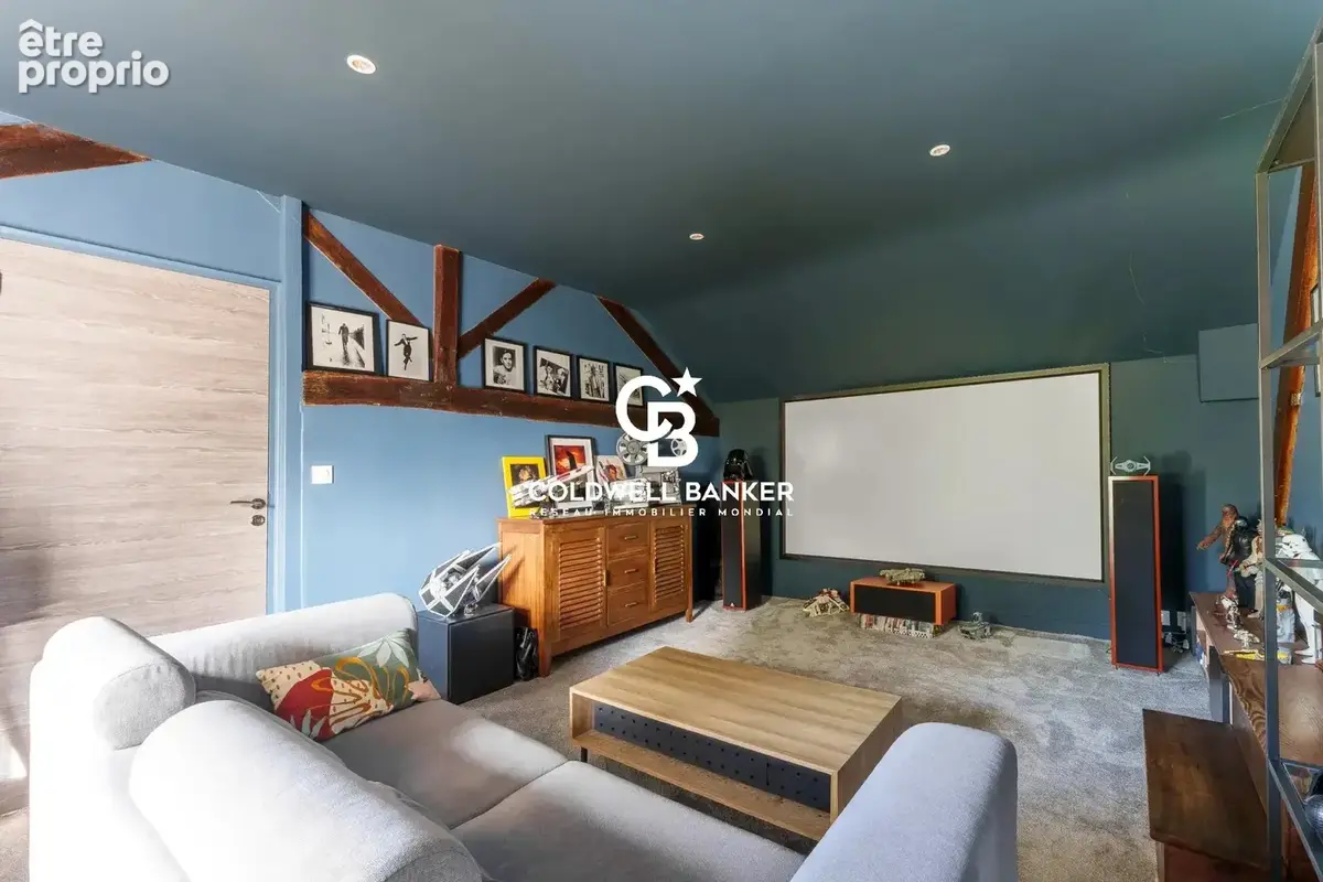 Tours –  maison familiale de 250 m² - 6 chambres - avec jardin et stationnement - photo 15