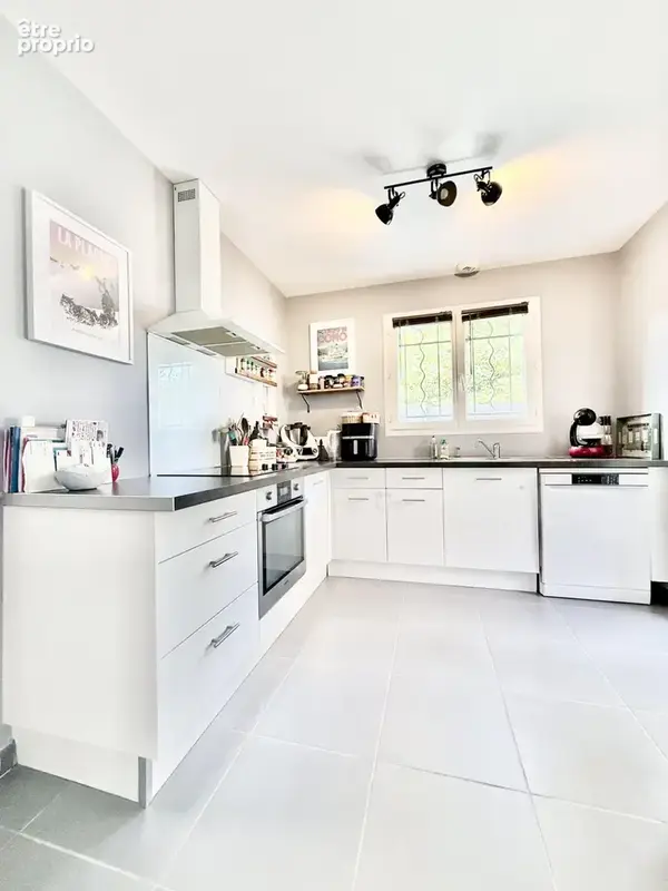 À vendre   Maison récente avec terrasse, piscine et garage à Restinclières - photo 5