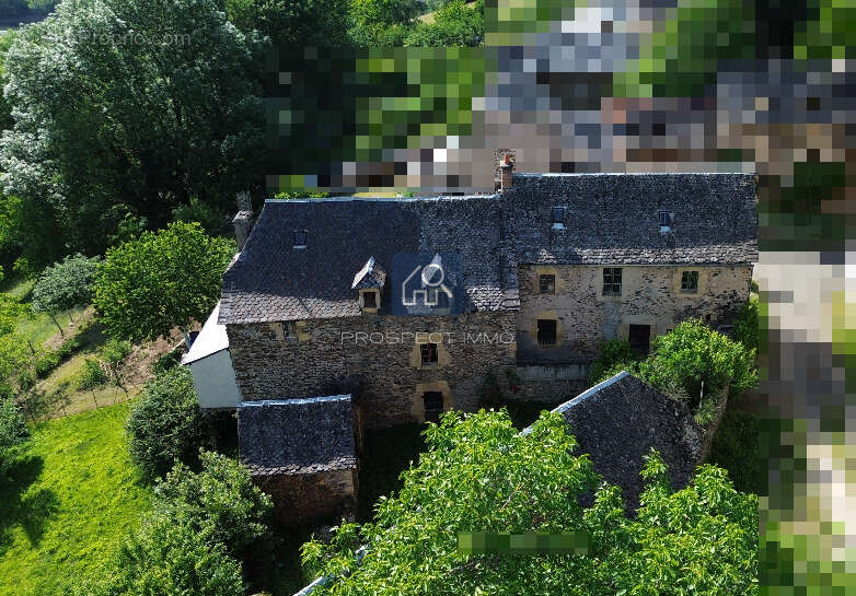 Maison à SAINTE-EULALIE-D'OLT