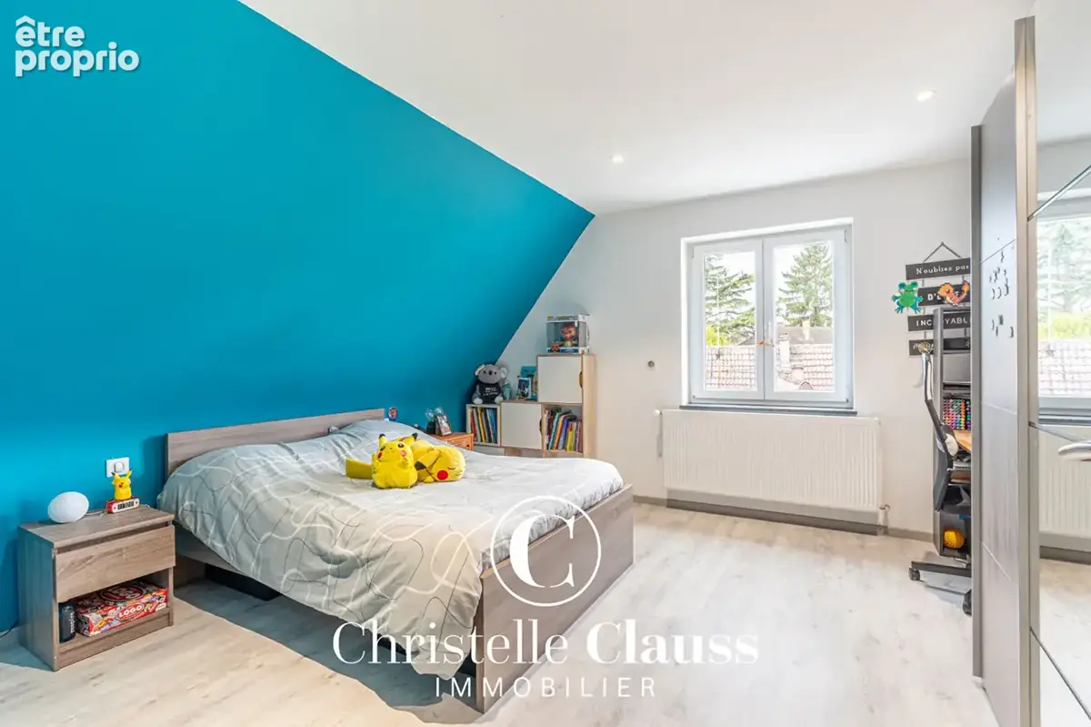 Maison familiale rénovée de 140 m² sur plus de 10 ares de terrain - photo 9