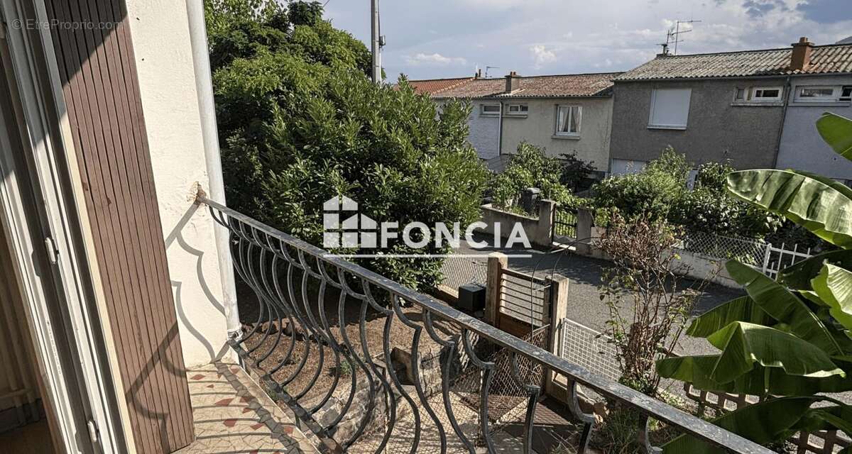 Secteur Montjuzet - Maison T4 63.11 m² avec garage et jardin - photo 3