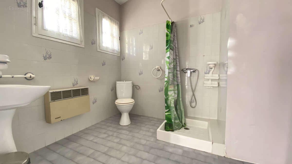 Maison à MORIERES-LES-AVIGNON