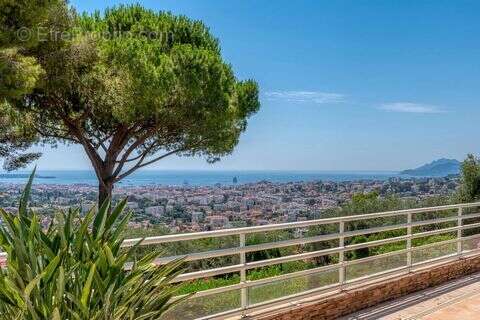 Appartement 156 m² à Cannes  - photo 3