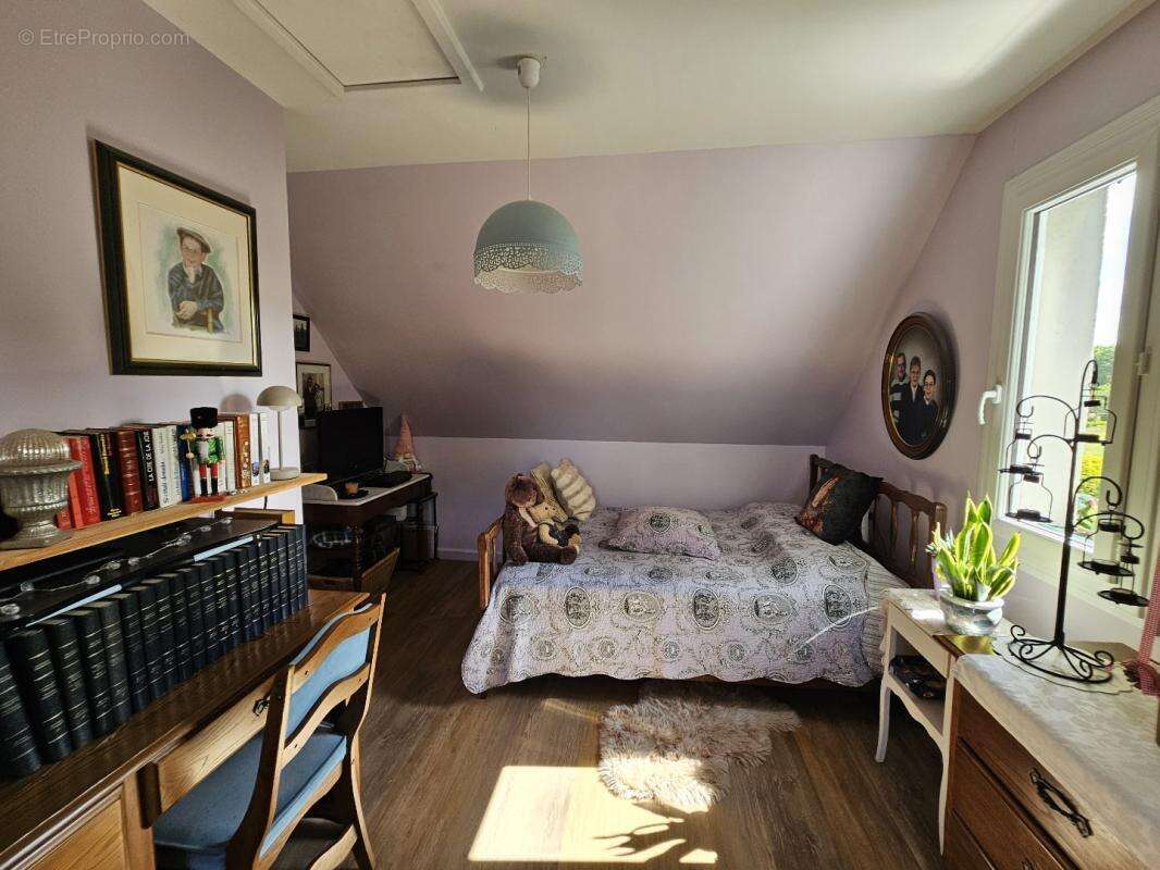 Maison 101 m² à Bourgtheroulde-Infreville  - photo 8