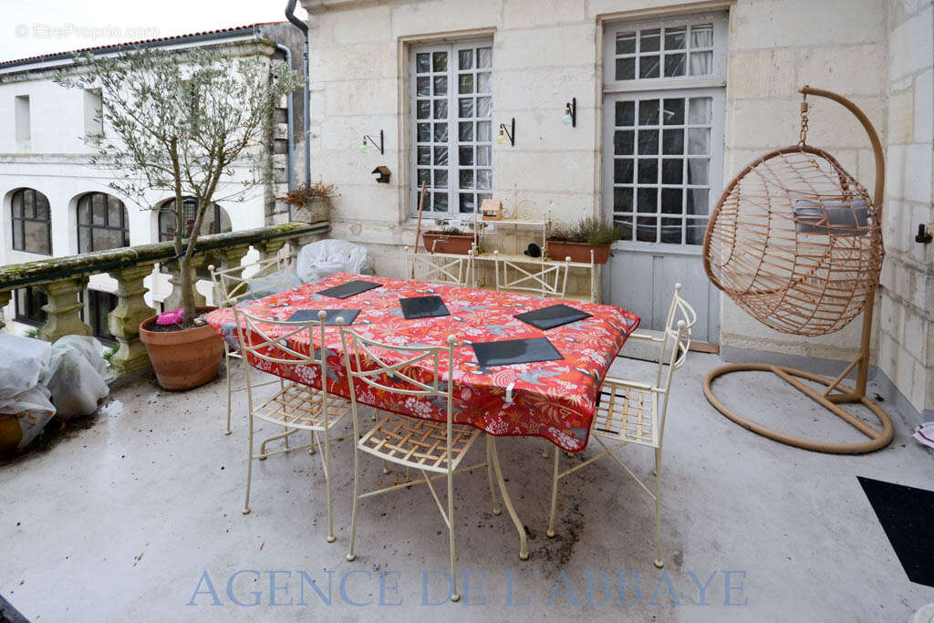 Appartement à SAINTES