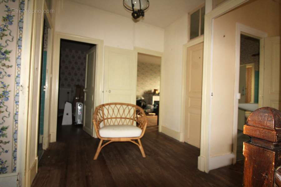 Maison à BRINON-SUR-SAULDRE