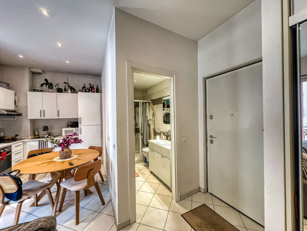 Appartement à ROQUEBRUNE-CAP-MARTIN