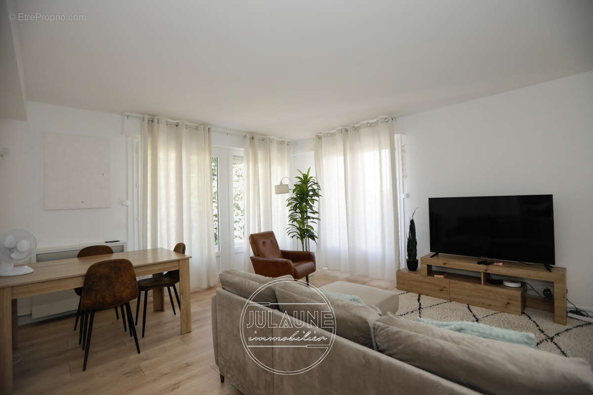 Appartement T5   Secteur Renoir   Un bien aux multiples possibilités ! - photo 5