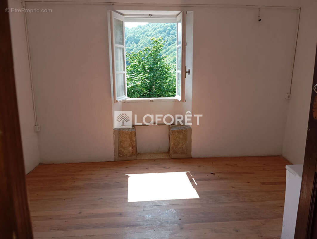 Maison à SERRALONGUE