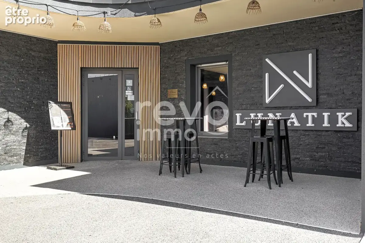Fonds de commerce restaurant  CA 542 K  140 places  grande terrasse  faible loyer - photo 2