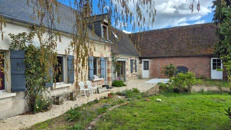 Maison 315 m² à Abbecourt  - photo 2