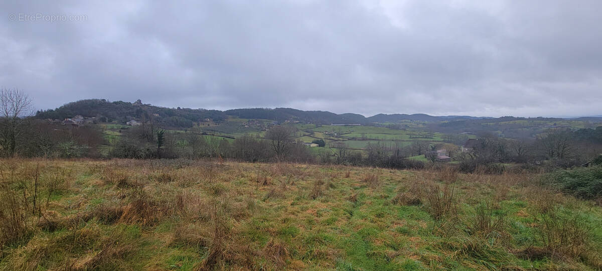 Terrain à PUY-D'ARNAC