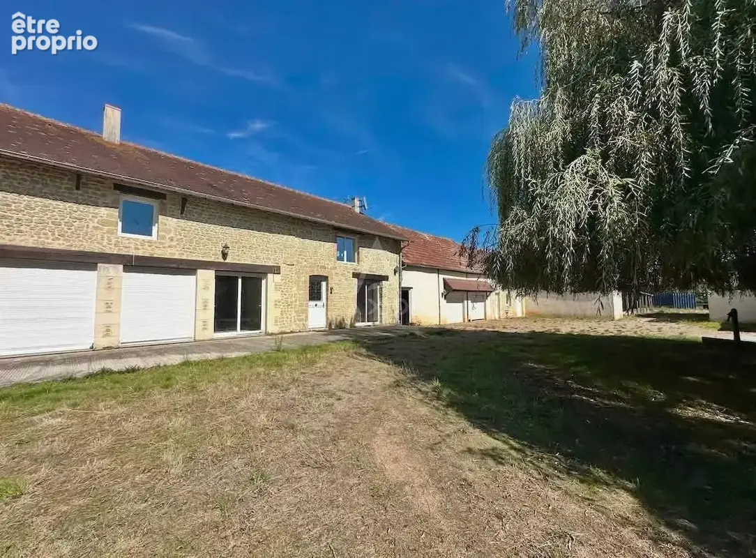 Haras 20 Ha - deux habitations - photo 2