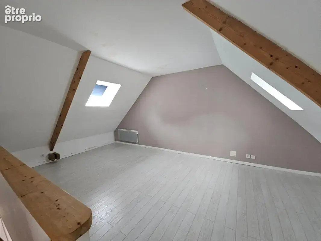 Quartier de la Mairie. Maison 97m² sur une parcelle de 333m² - photo 9