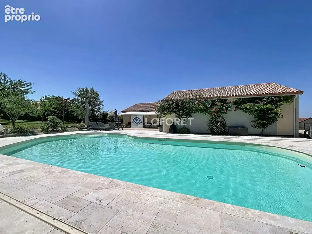 Maison piscine terrasse jardin garage double Pompaire 8 pièces 211 m2 - photo 2