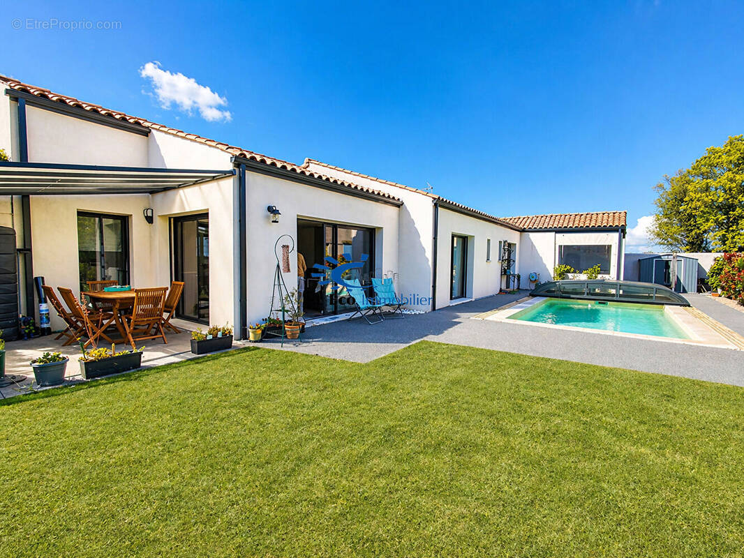 Maison à LA JARNE
