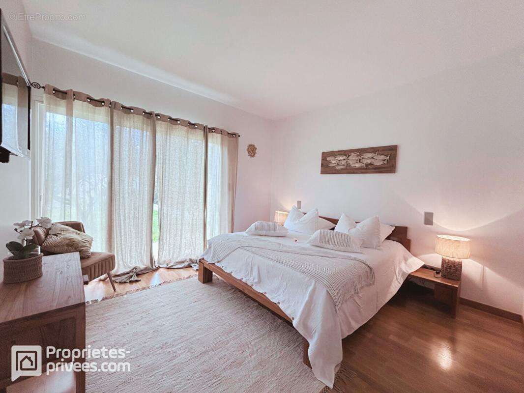 Maison à PERNES-LES-FONTAINES