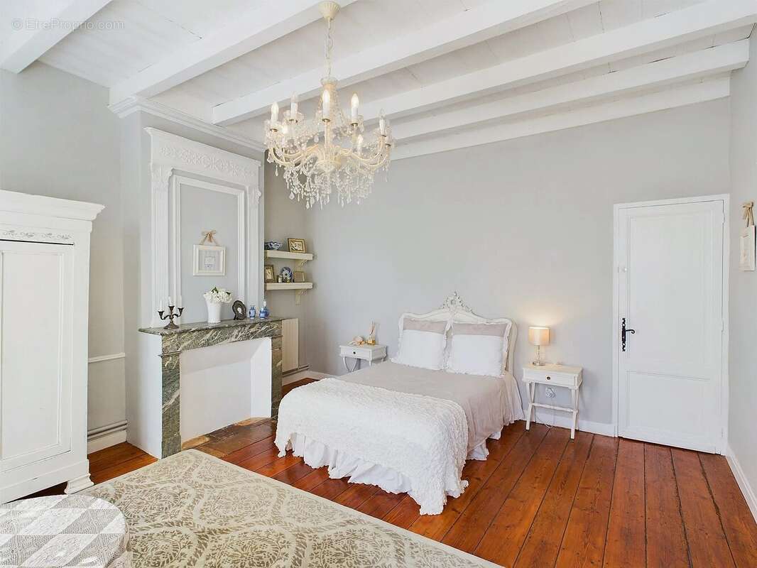 Belle maison de caractère avec jardin privé - photo 6