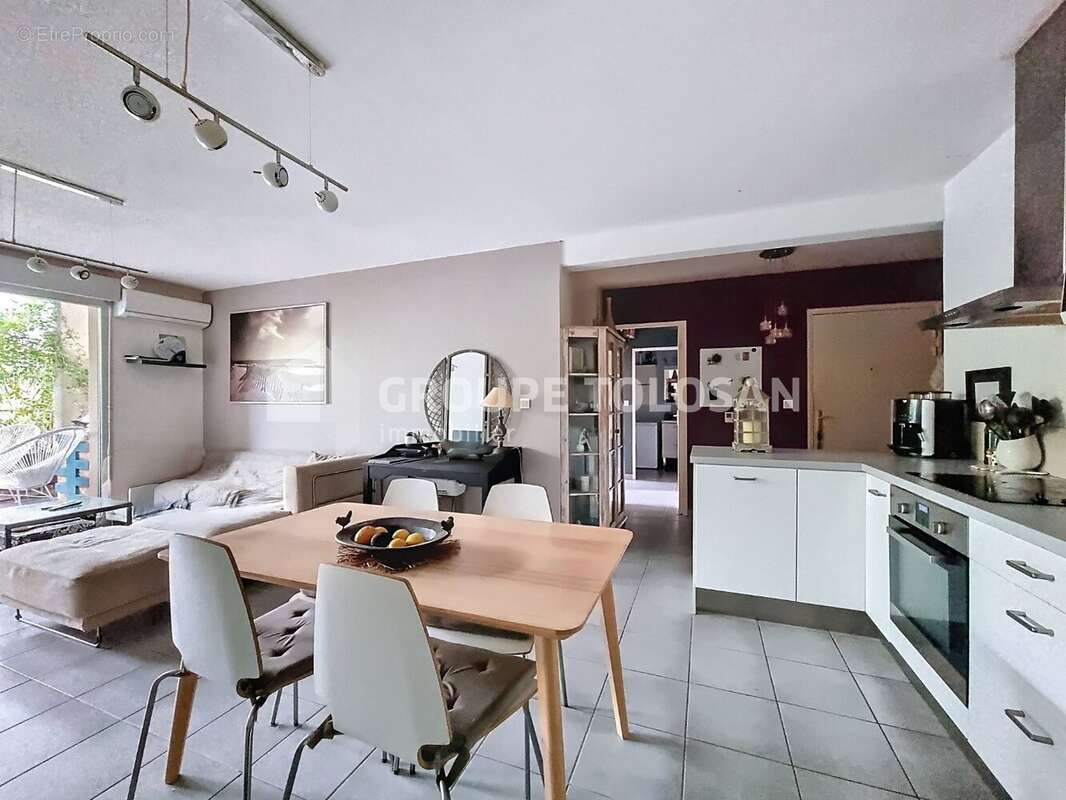 Appartement à POMPERTUZAT