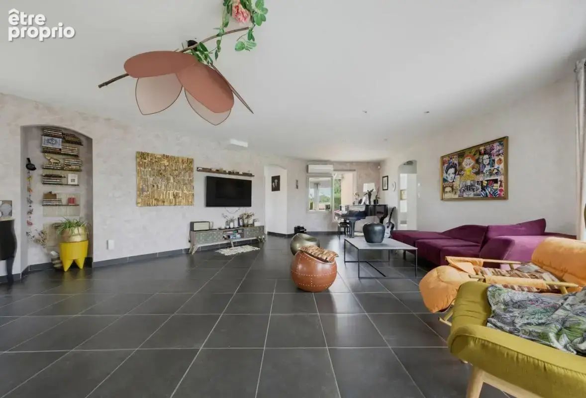 Maison de 4 pièces de 124 m² à Teuillac - photo 3
