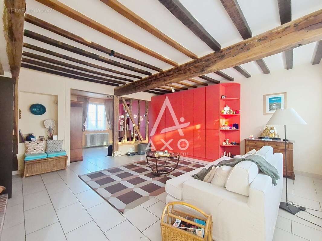 Maison à SAVIGNIES