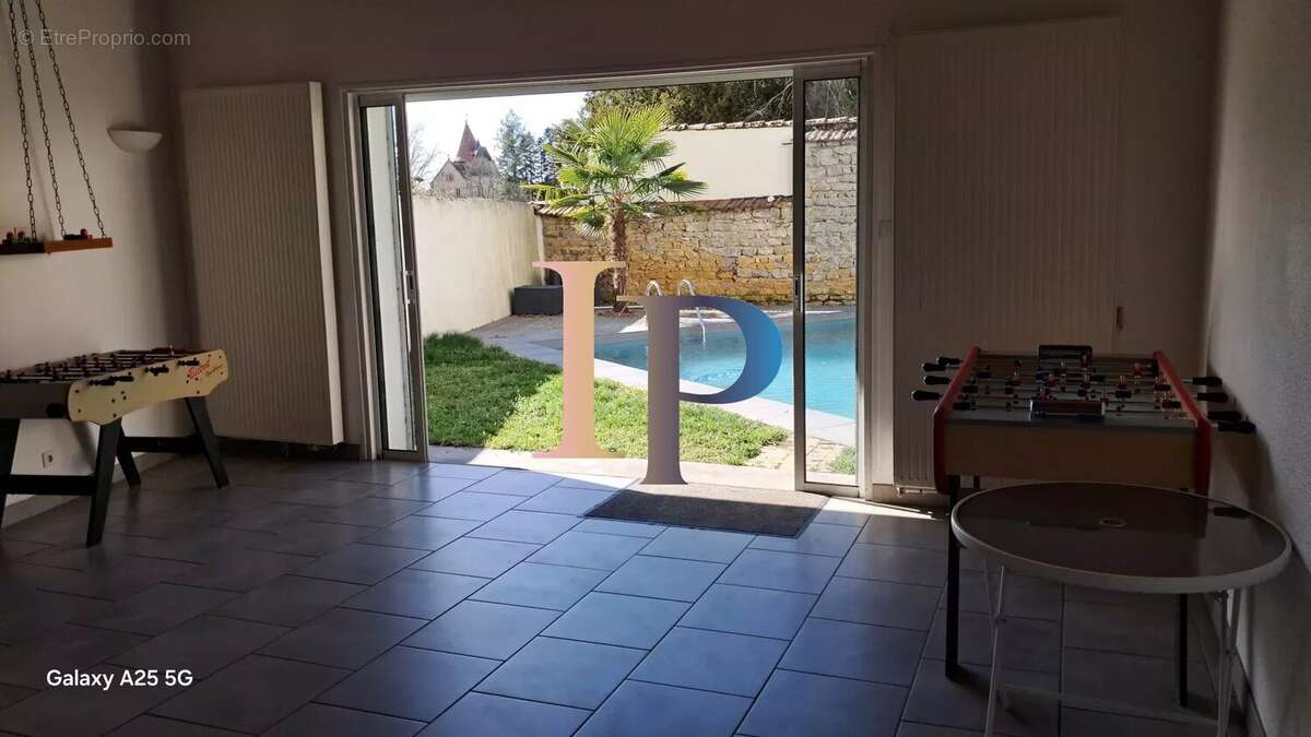 Maison à PARAY-LE-MONIAL