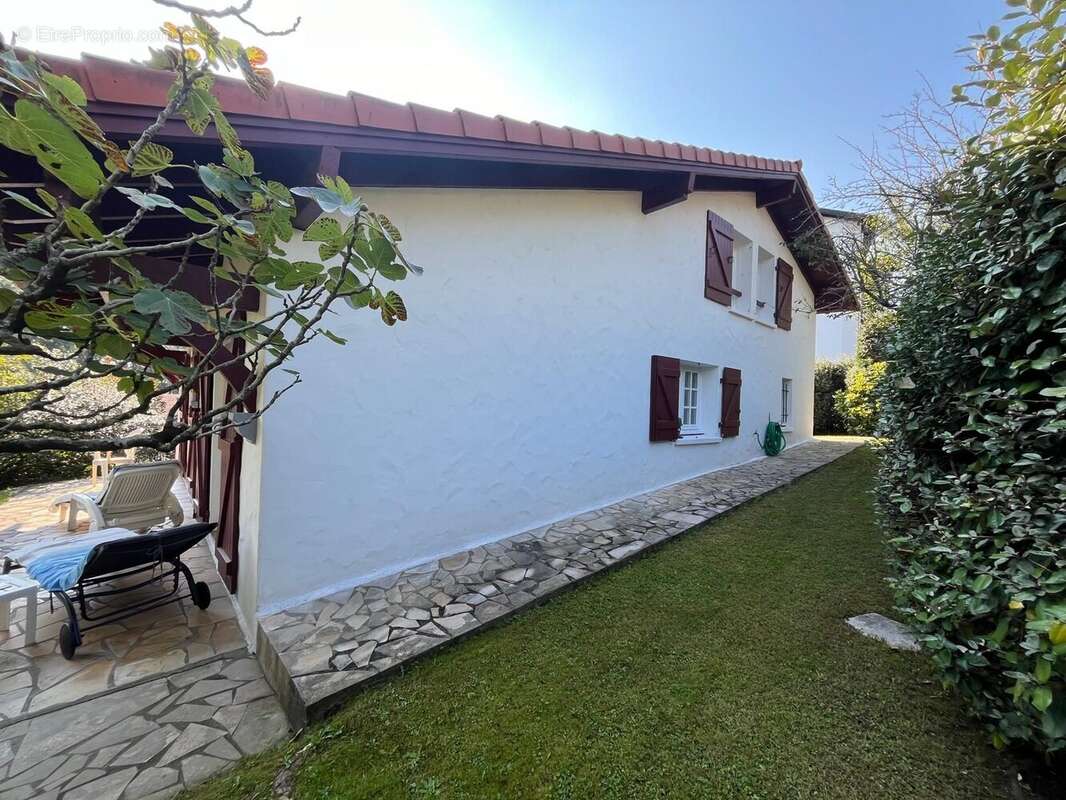 Maison à BASSUSSARRY