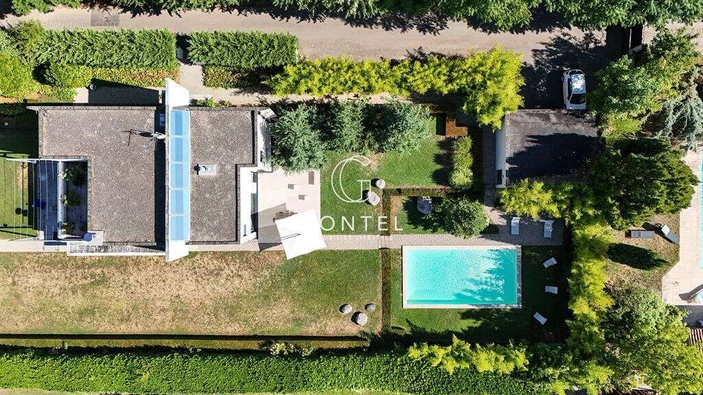 Maison familiale à Saint-Cyr-au-Mont-d'Or - photo 3