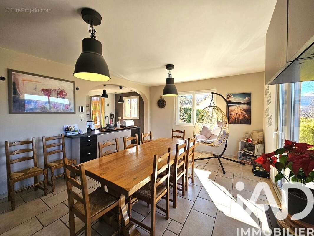 Photo 5 - Maison à LE SAUZE-DU-LAC