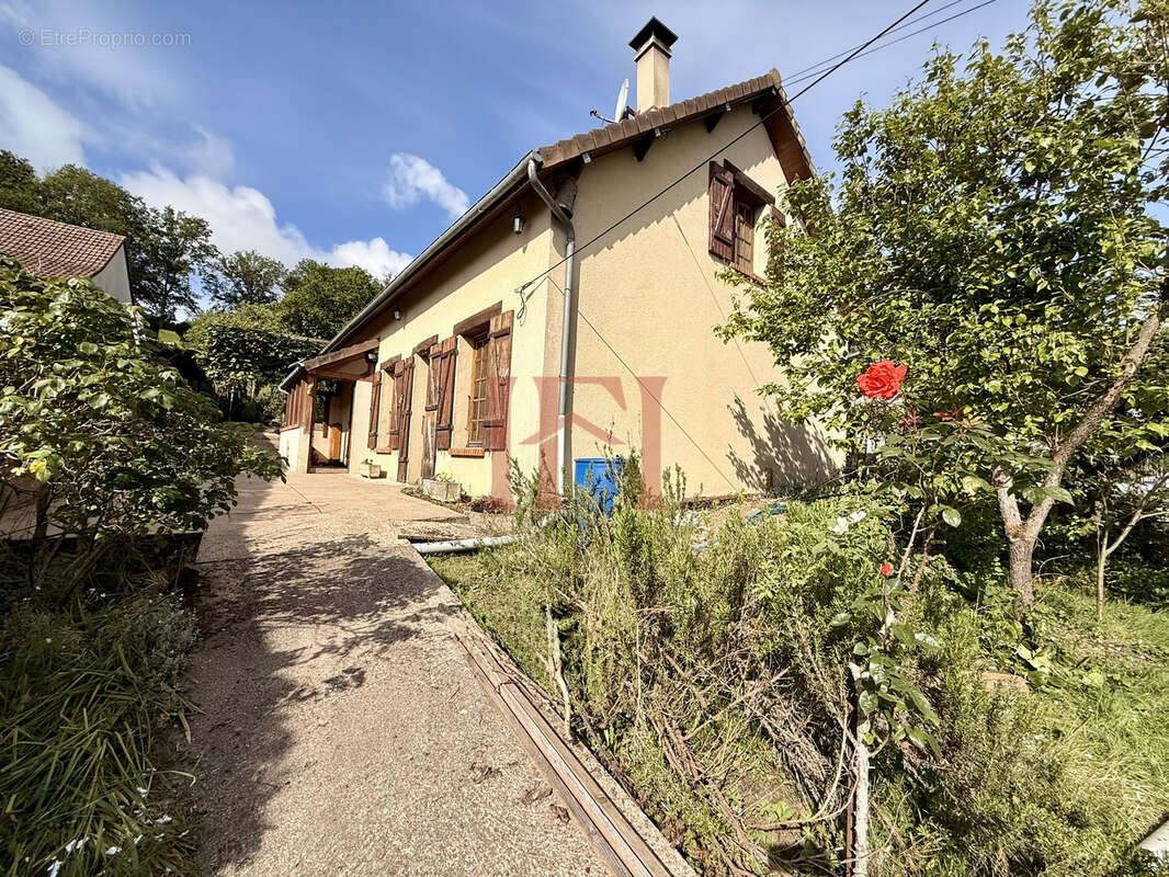 Maison à CLOYES-SUR-LE-LOIR