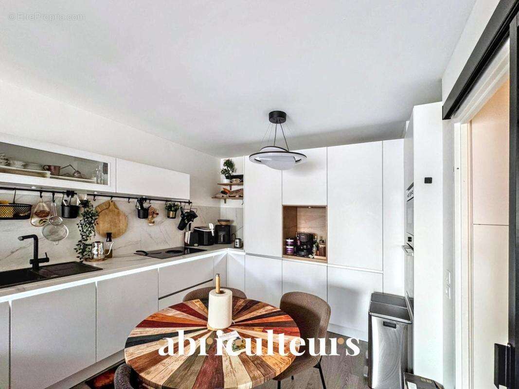 Appartement à LE PLESSIS-BOUCHARD