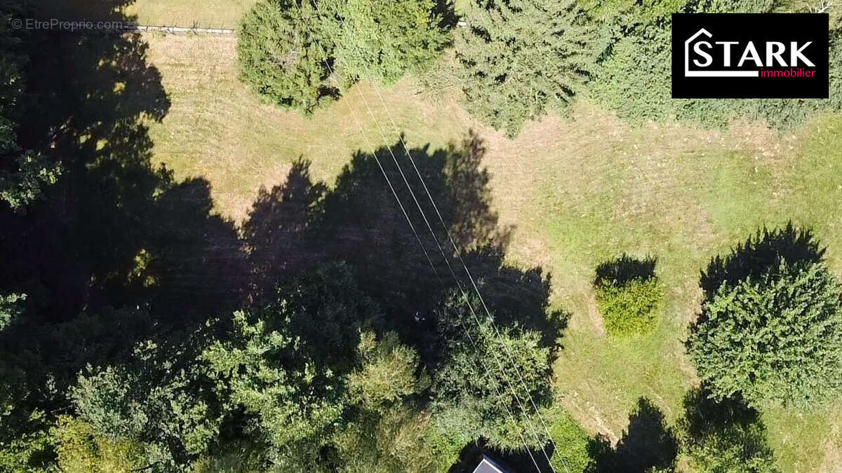 Terrain à CHAVANNE