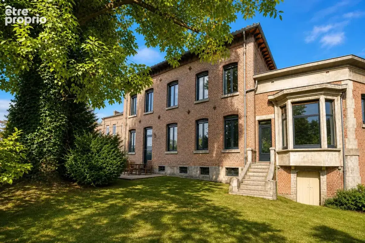 Maison de maître de 11 pièces de 350 m² à Fourmies - photo 3