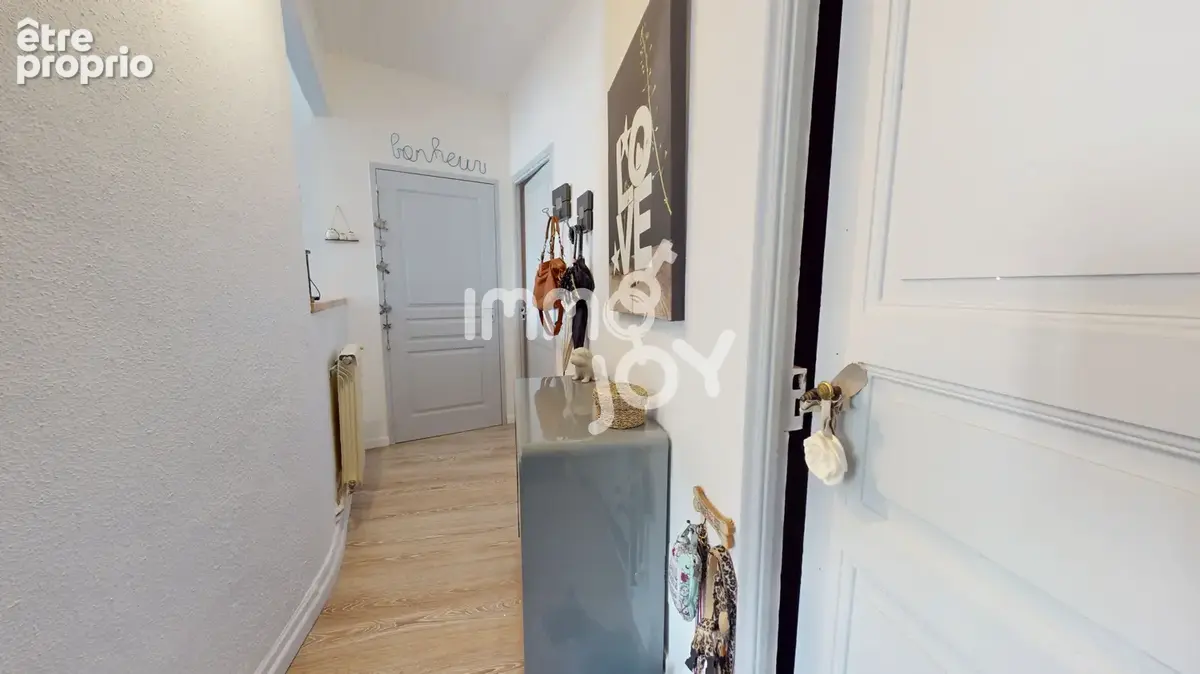 NARBONNE  Appartement T2bis de 77m2  avec vue sur la robine   À 5mns à pied du centre ville. - photo 12