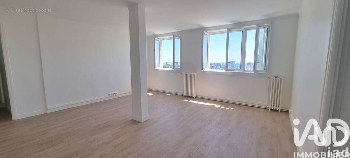 Photo 2 - Appartement à VILLIERS-LE-BEL