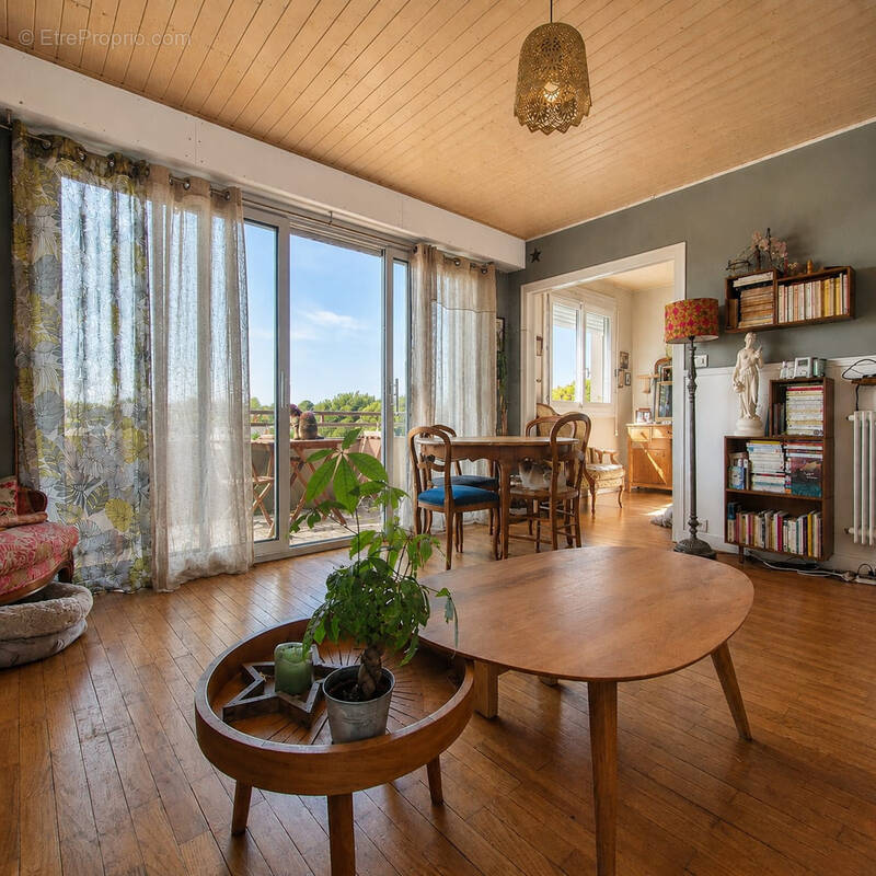 Appartement à BEGLES