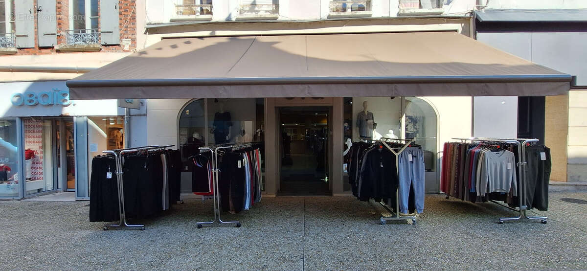 Commerce à SENS
