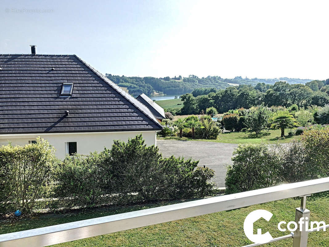Maison 177 m² à Serres-Castet  - photo 2