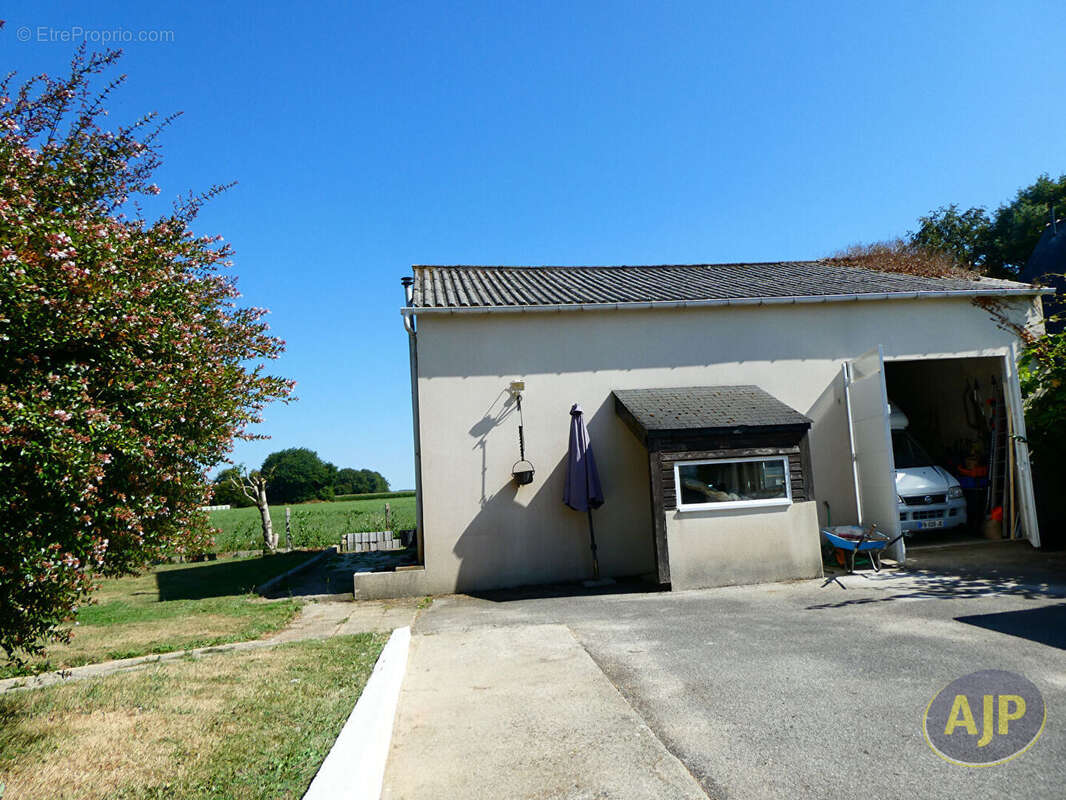 Maison Plumelin 8 pièce(s) 200 m2 - photo 16