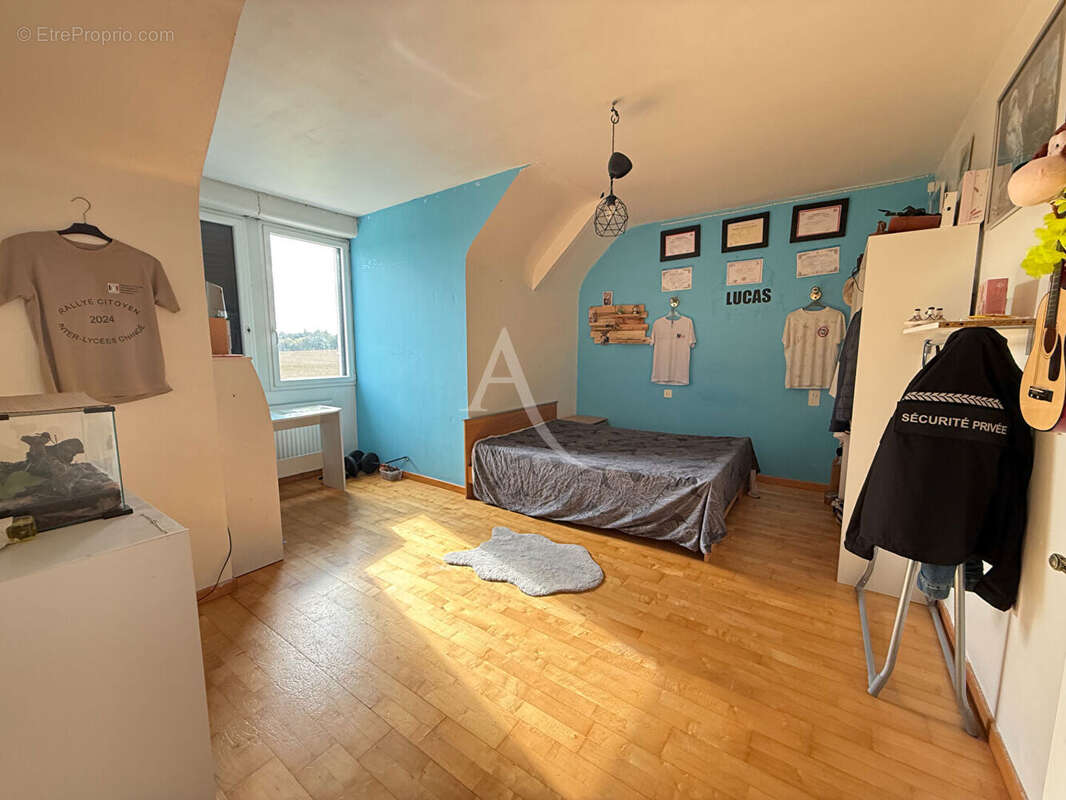 Maison à CHATEAU-GONTIER