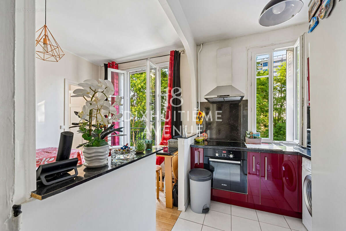 Appartement à PARIS-18E
