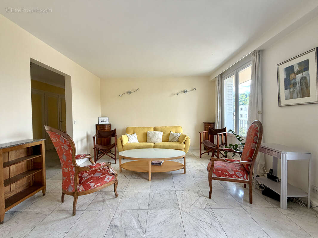 Appartement à CALUIRE-ET-CUIRE