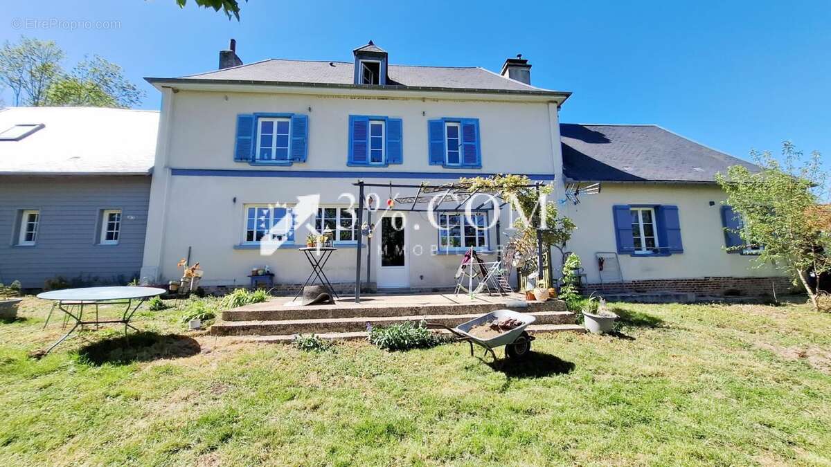 Maison à FONTAINE-SUR-SOMME