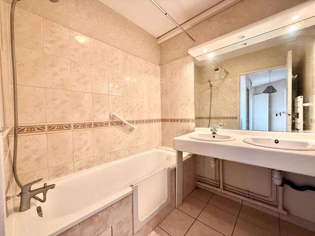 Appartement à LYON-3E