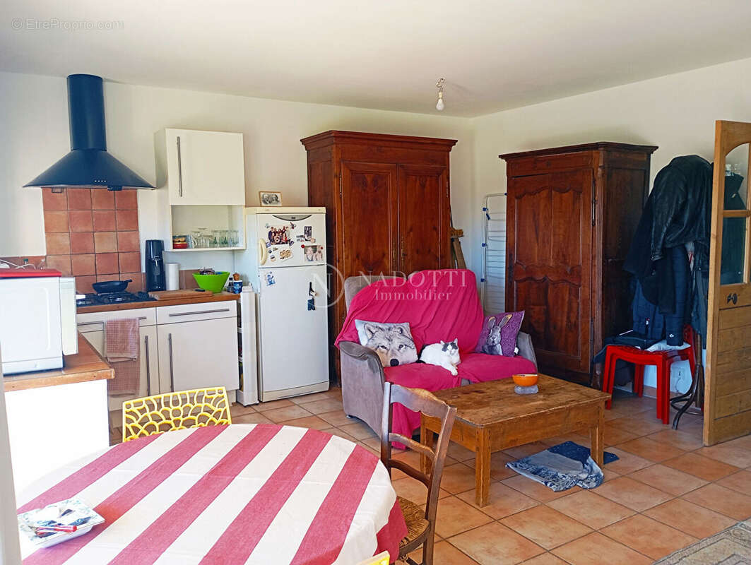 Maison à CABRIERES-D'AVIGNON