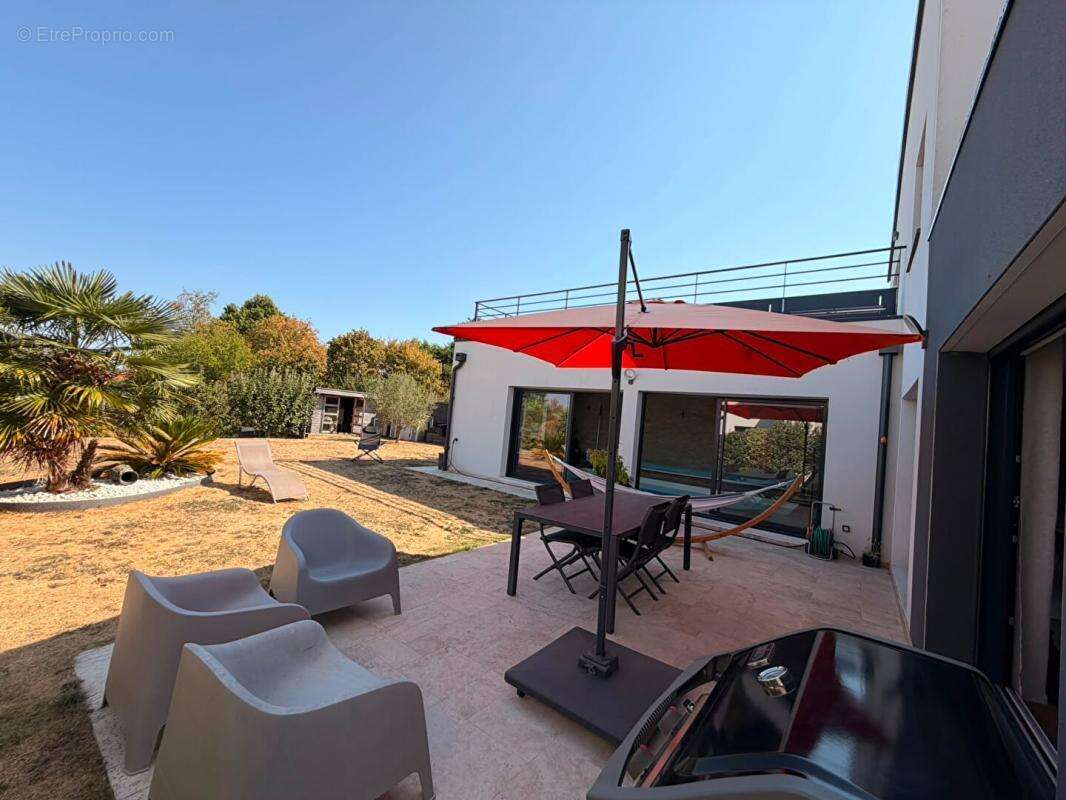 Maison contemporaine d'exception avec piscine couverte à Cholet - photo 13