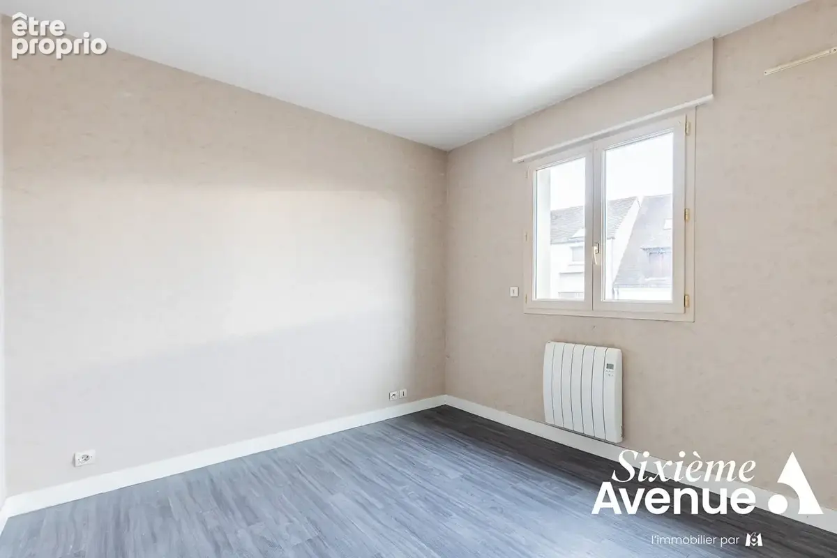 Appartement deux pièces VENDU LOUÉ disposant d'un stationnement sécurisé. - photo 9