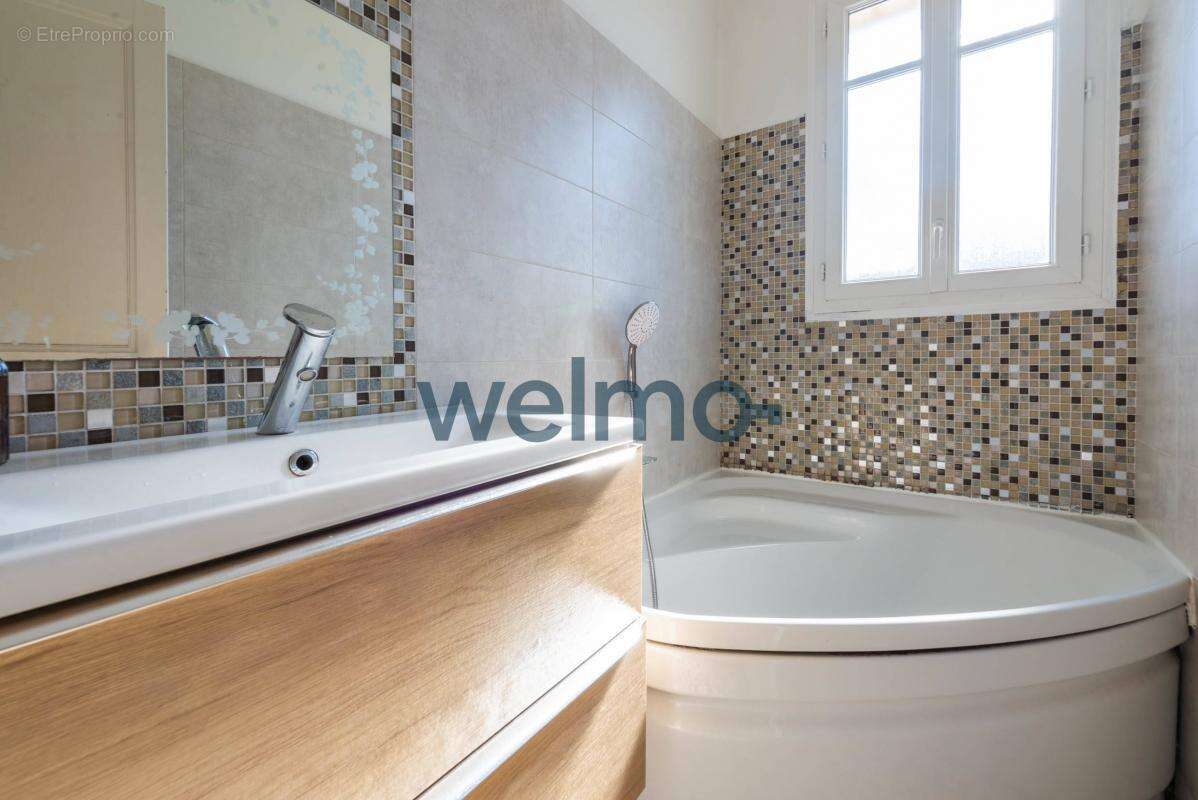 Maison à SARTROUVILLE