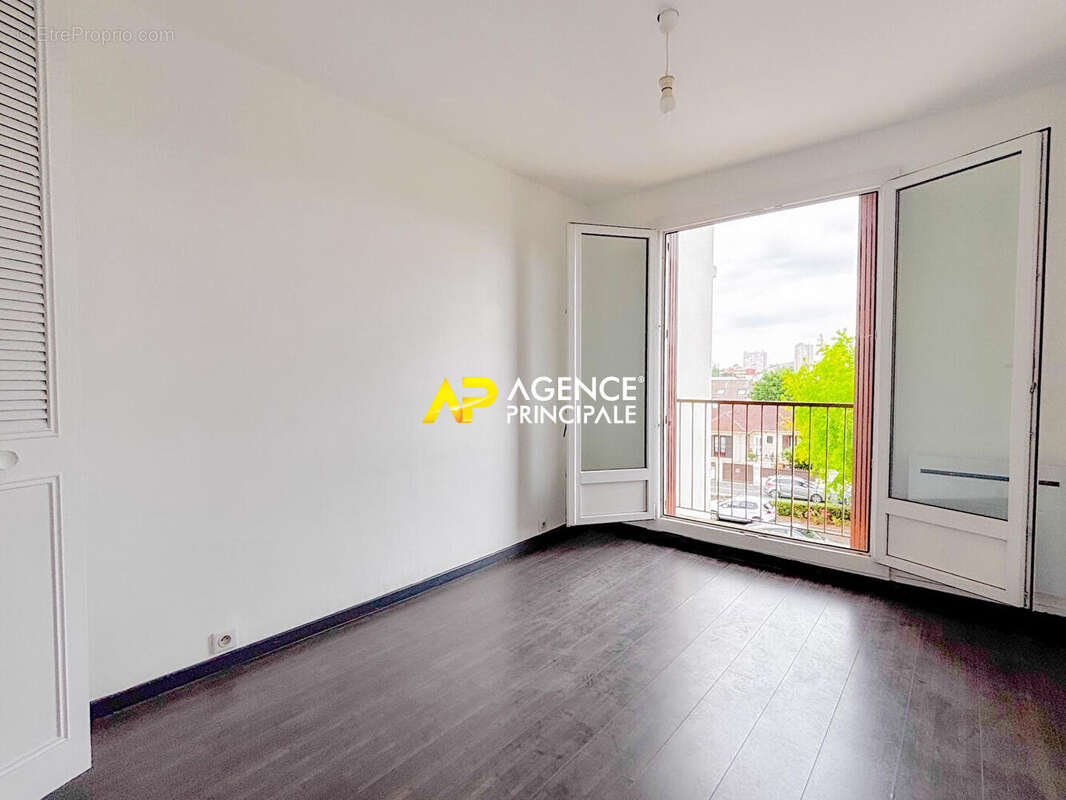 Sartrouville - Appartement 3 pièces, 2 chambres 63.65 m2 avec parking, balcon et cave - photo 3